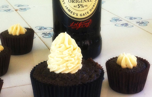 Magdalenas de Guinness - Club Exclusivo El Escondite de Lola