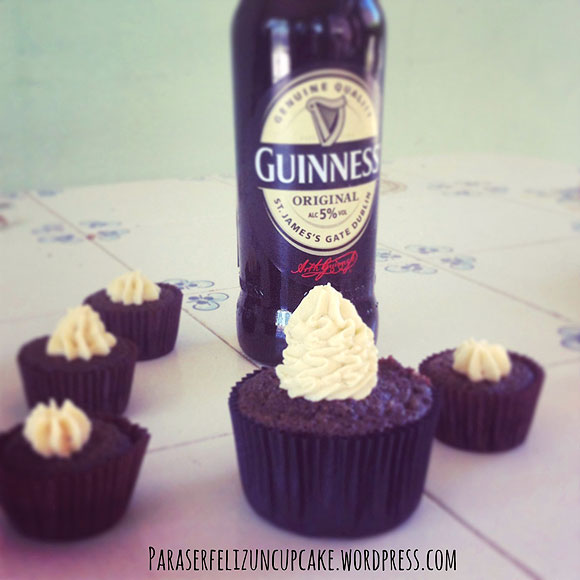 Magdalenas de Guinness - Club Exclusivo El Escondite de Lola