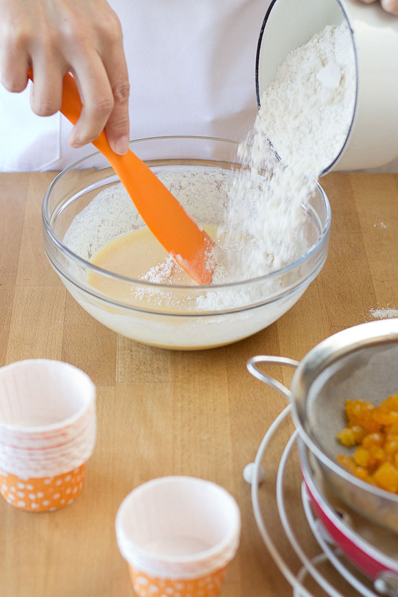 Muffins de Orejones - Club Exclusivo El Escondite de Lola