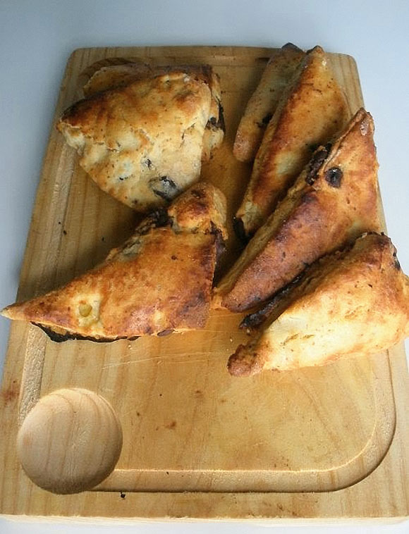 Receta Scones Pera y Chocolate - Club Exclusivo El Escondite de Lola