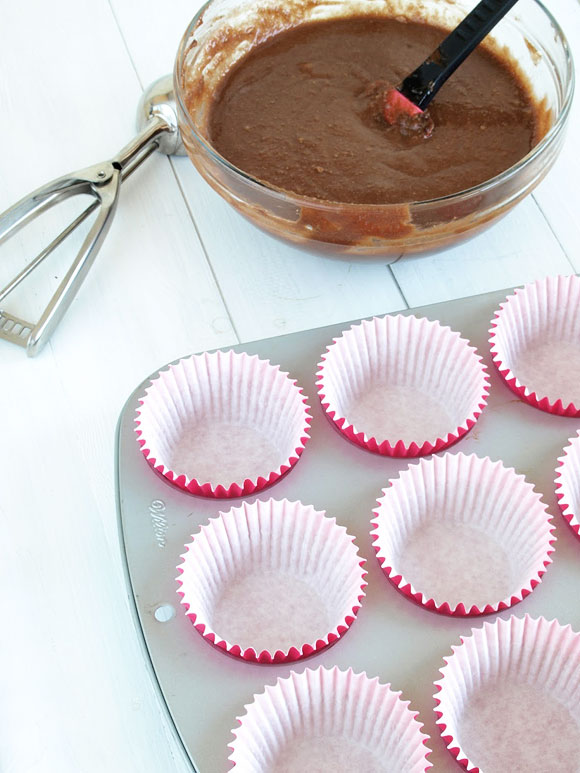 Bizcocho de Chocolate y Almendra - Club Exclusivo El Escondite de Lola