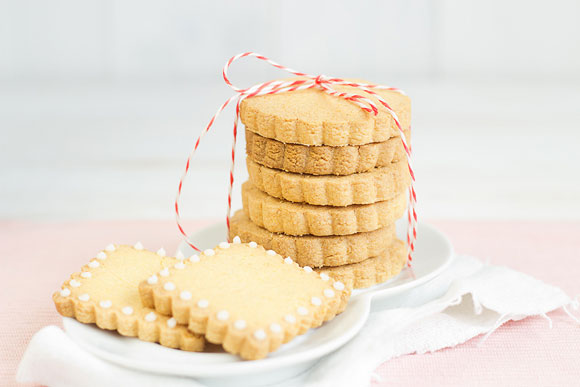 Galletas de Almendra y Maíz - Club Exclusivo El Escondite de Lola